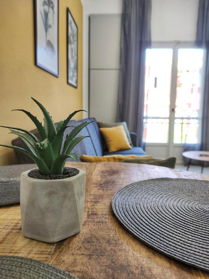 Nana's Apartment- Corfu Town Daire *